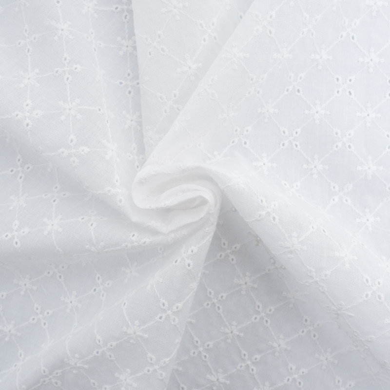 Broderie Anglaise Losange Et Petite Etoile - Maison Klem